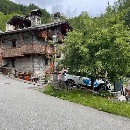 La Bombetta Gialla Di Elisa E Marco *