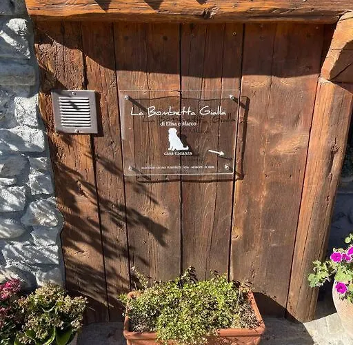 La Bombetta Gialla Di Elisa E Marco